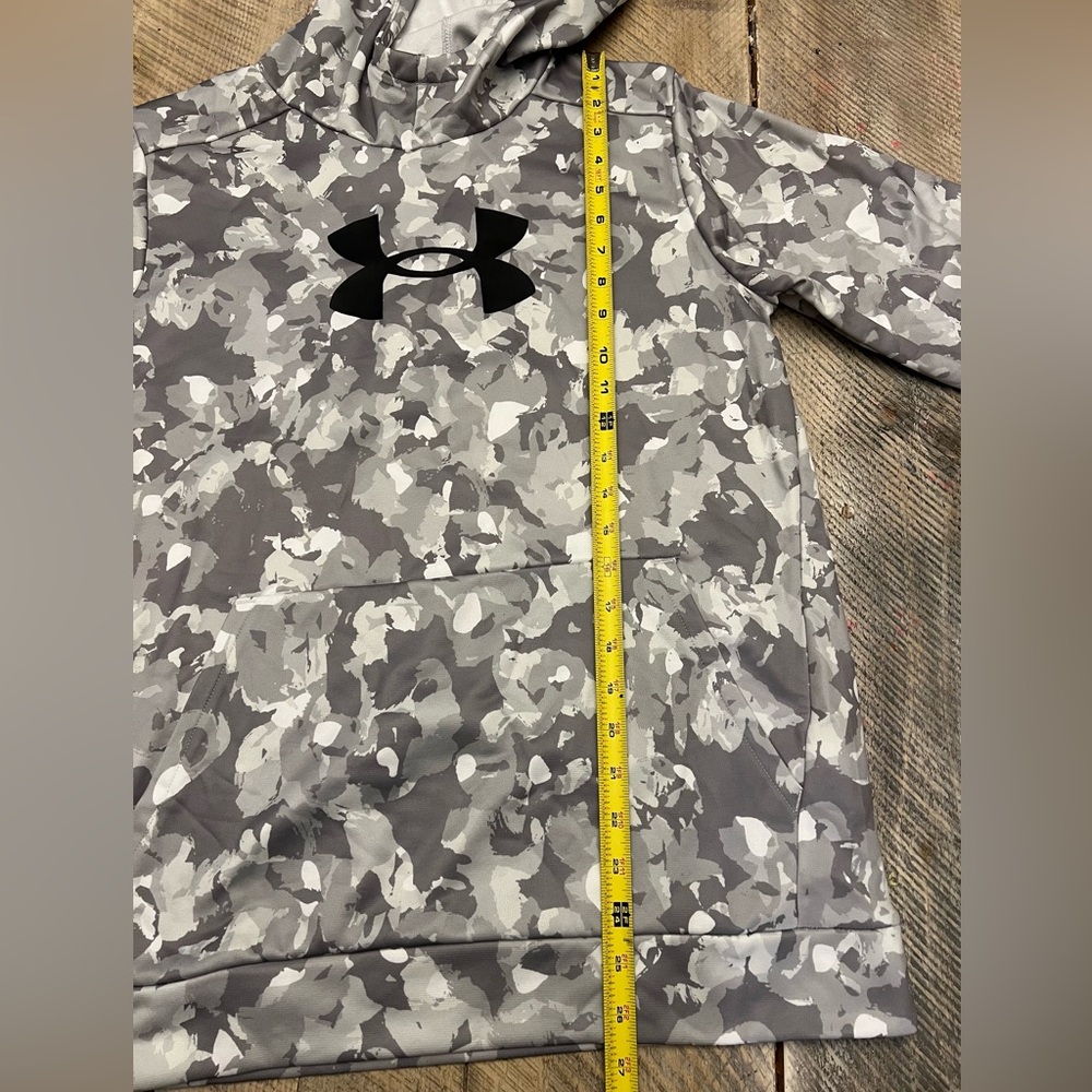 Under Armour Armour Fleece Boys XL Grey Camo New Hoodie Pullover 1389394-011 - Picture 7 of 8